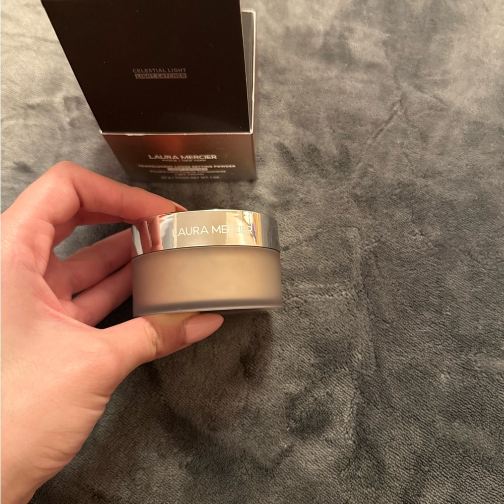 Laura Mercier Translucent Loose Setting Powder